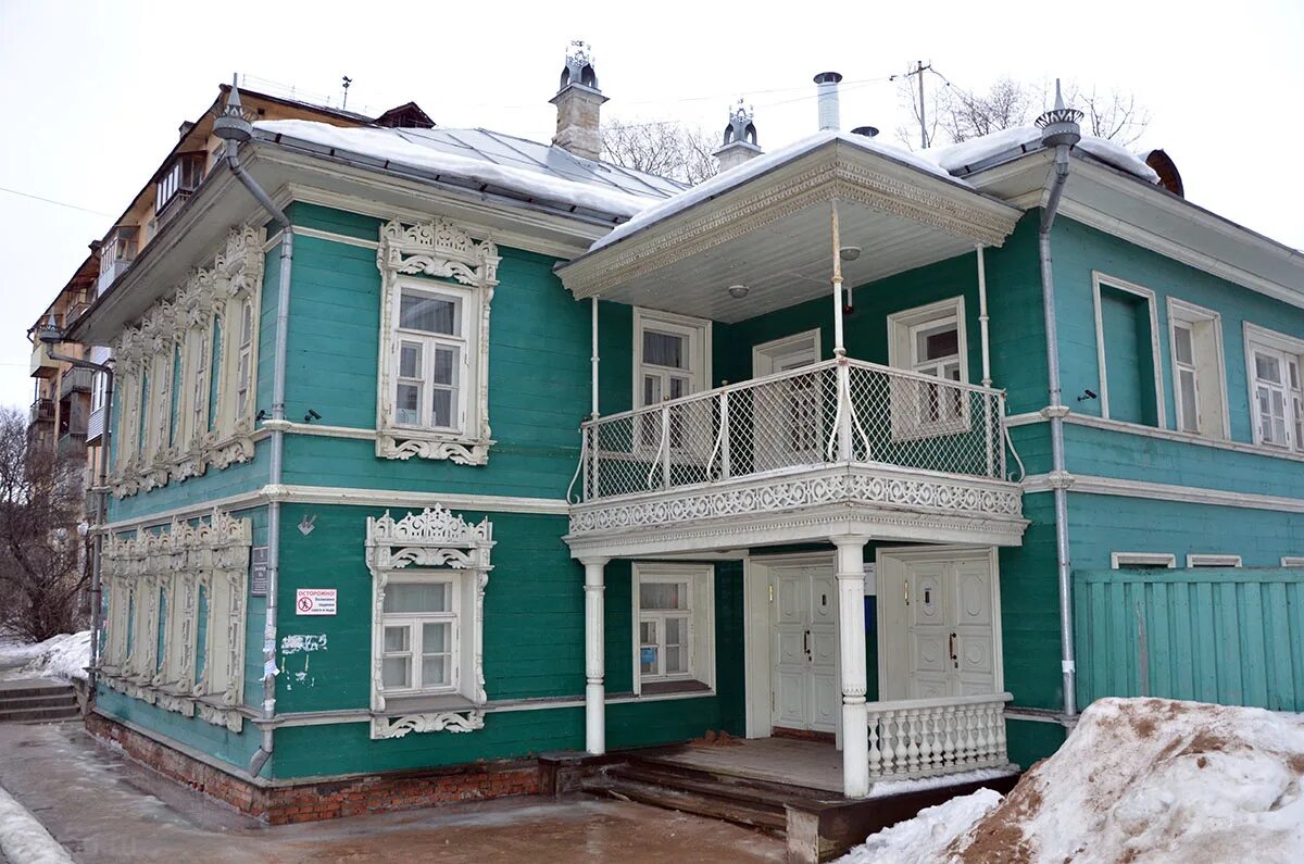 Дом с резным палисадом в Вологде. Резной Палисад Вологда музей. Резной Палисад Вологда. Вологодское деревянное зодчество резной Палисад. Купить деревья вологда