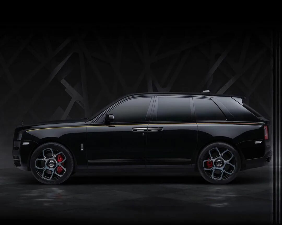 Rolls royce cullinan тамаев. Rolls royce cullinan. rolls royce cullinan black. роллс ройс куллинан блэк бейдж.