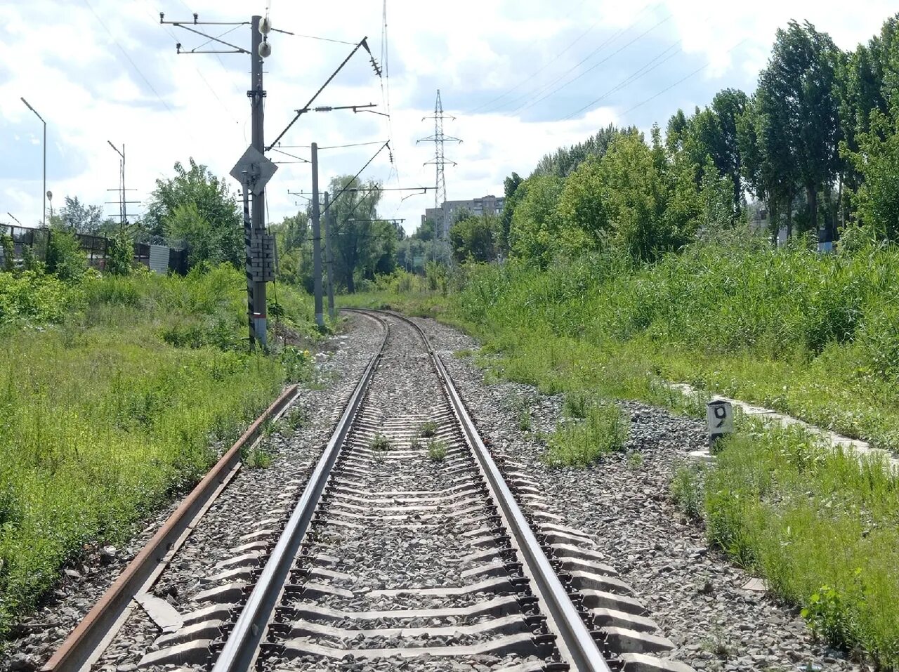 Железнодорожный переезд станция Багаевка. Станция примыкание Саратов. Трамвай ЖД переезд. Саратов реконструкция трамвайных путей. Заводские железные дороги