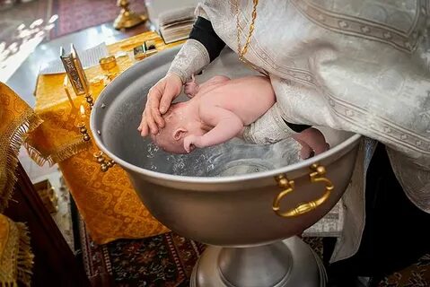 Обязательны крестные при крещении ребенка