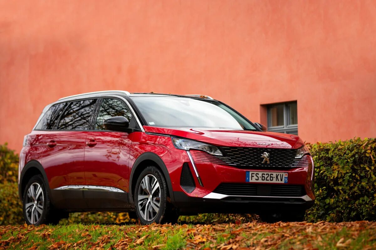 Новый пежо 5008. Пежо 5008 2022. Новый пежо 5008. Peugeot 5008 new. Peugeot 5008 2021.