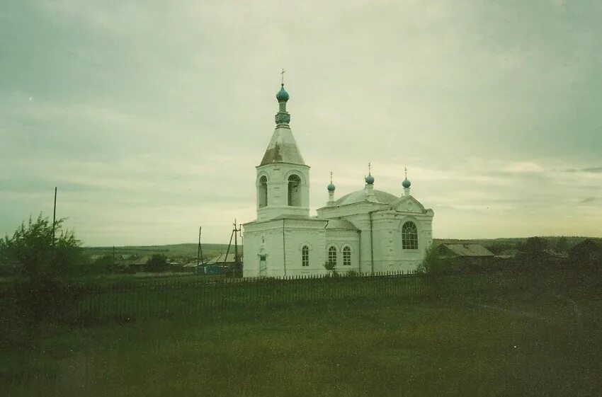 Малая минуса церковь красноярский край. Малая минуса. Знаменская церковь минусинский район. Малая минуса храм казанской иконы божией матери. Село большая иня минусинский район.