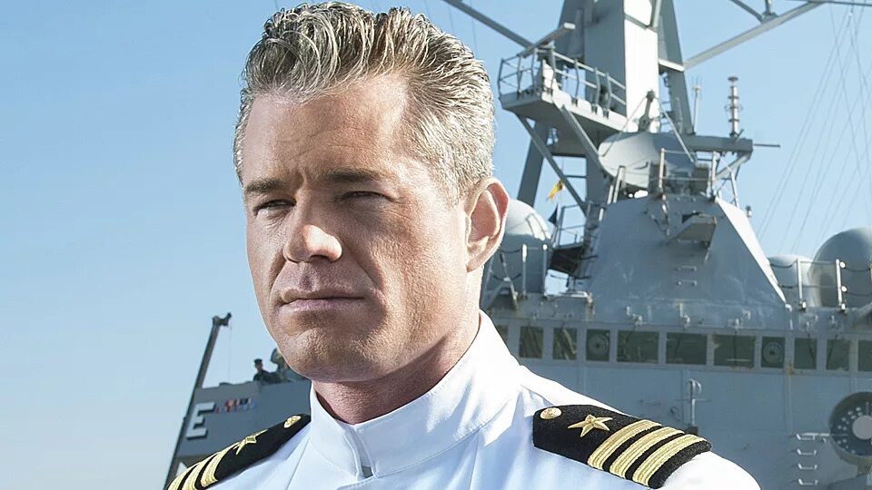 Капитан Чандлер. Капитан том Чендлер. Eric Dane the last ship. Морской Капитан.