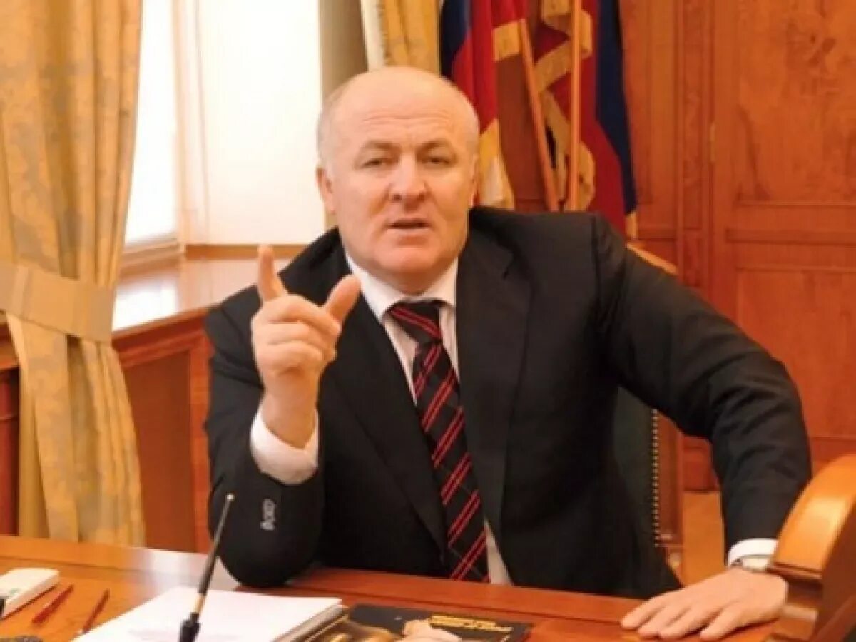 Магомед амиров. Магомед амиров. Амиров саид магомедович. Саид амиров мэр махачкалы. Амиров магомед саидович.