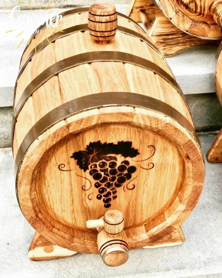 Производитель дубовых бочек. Бочка дубовая 15л. Дубовый бочонок под вино 3 литра. Деревянная бочка котел. Технология производства дубовых бочек.