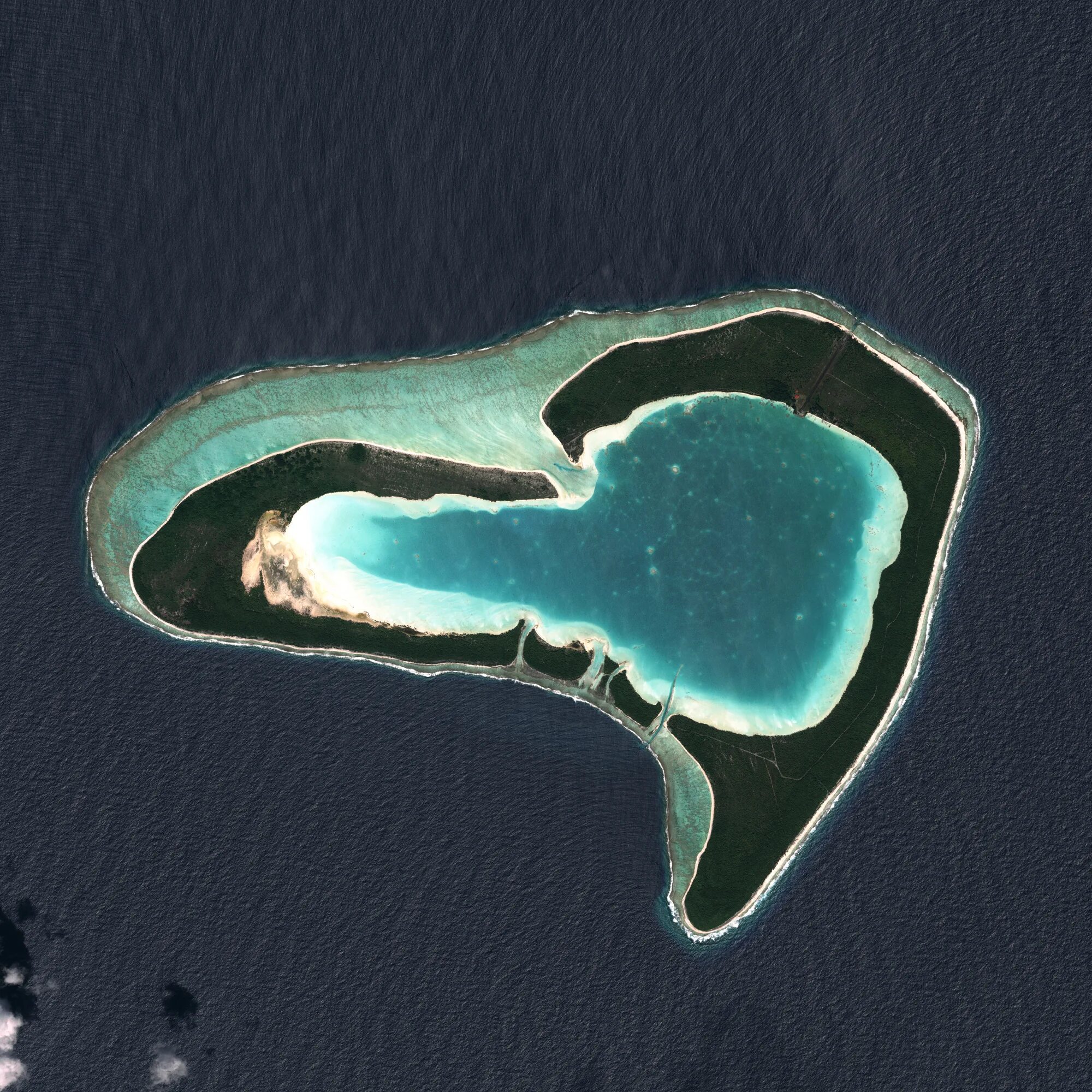 L atoll