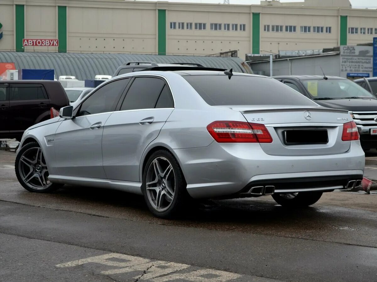 Mercedes w212 AMG e63 Silver. Mercedes w212 AMG дорестайлинг. Мерседес е 212 АМГ серебристый. 212 Мерседес дорестайл АМГ. Купить е 212