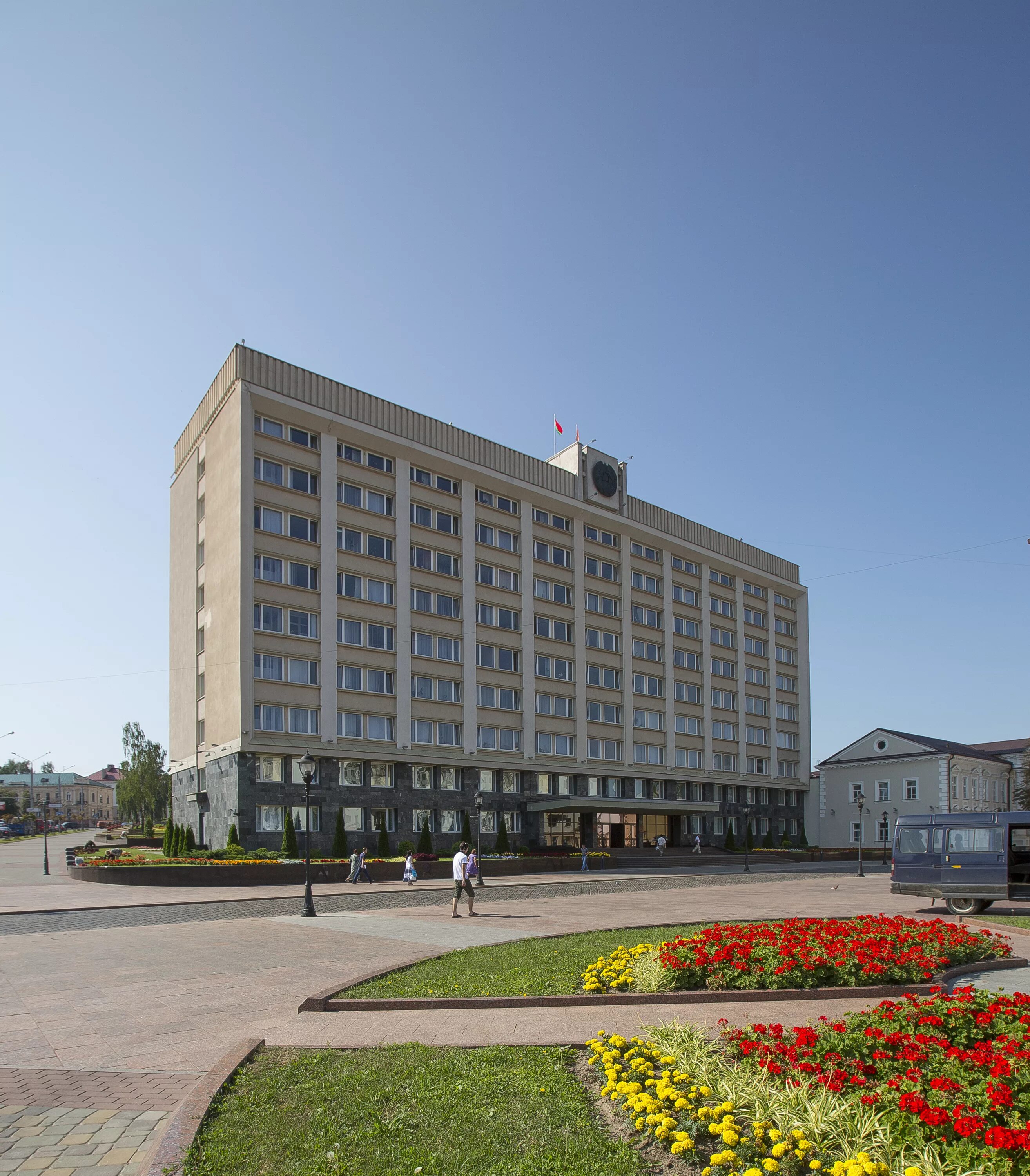 Сайт гродненской областной. Облисполком Гродно. Исполком Гродно. Облисполком Гродно фото. Здание правительства Гродно.