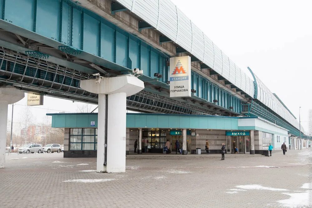Файл:Ulica Gorĉakova (metrostacio).JPG - Википедия