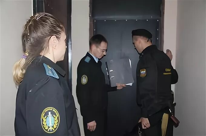 Судебные приставы в александровском районе. Судья араблинская муром. Судебные приставы фото. Судебный пристав исполнитель новая форма. Приставы фото.