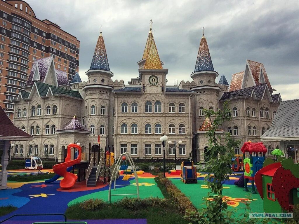 детский замок москва. детский замок москва. диснейленд москве диснейленд. детский замок baby safe lock (bsl). детский замок москва.