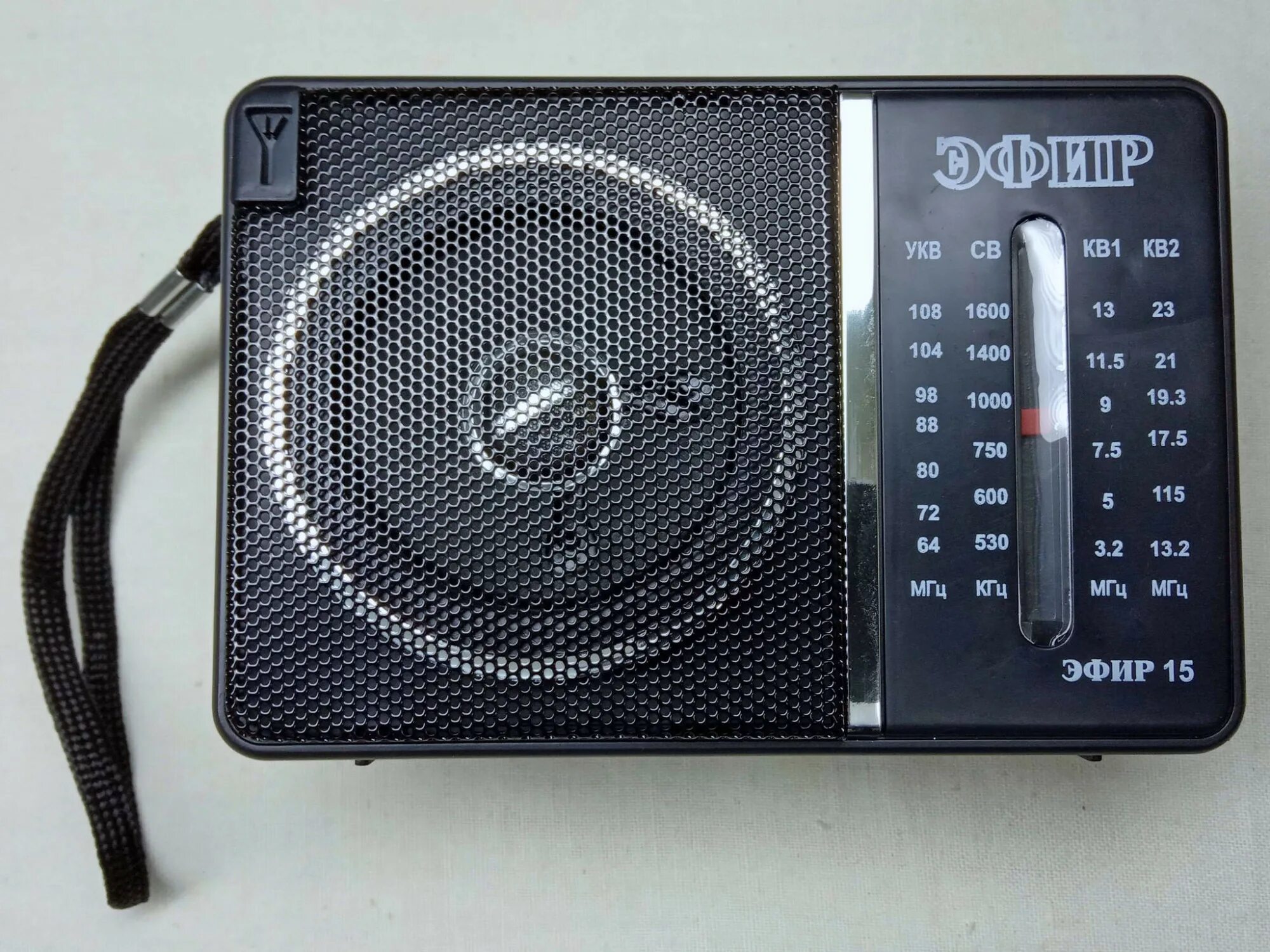 2*r20(d), , шт. Радиоприемник сигнал эфир-07. Радиоприемник "эфир-01", укв 64-108мгц, бат. 4*аа. Радиоприемник эфир - 01 (2*аа).