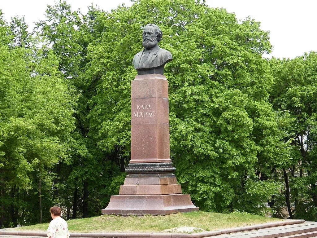 Сампсониевский 86 памятник карлу марксу. Памятник карлу марксу пенза улица. Памятник карлу марксу в ташкенте на сквере. Памятник карлу марксу (тольятти). Маркс пенза.