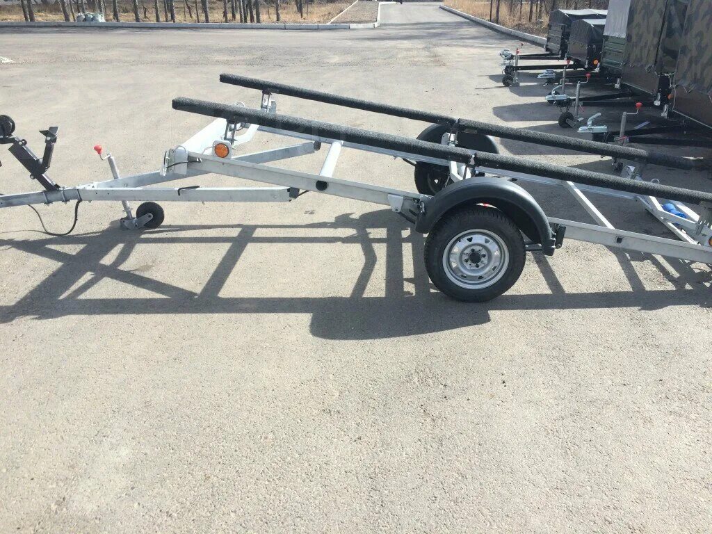 прицеп универсал плюс 8213 a5. курганский прицеп универсал плюс а5. мзса 817702. курганские прицепы водник а5. прицеп avtos a35u1b.