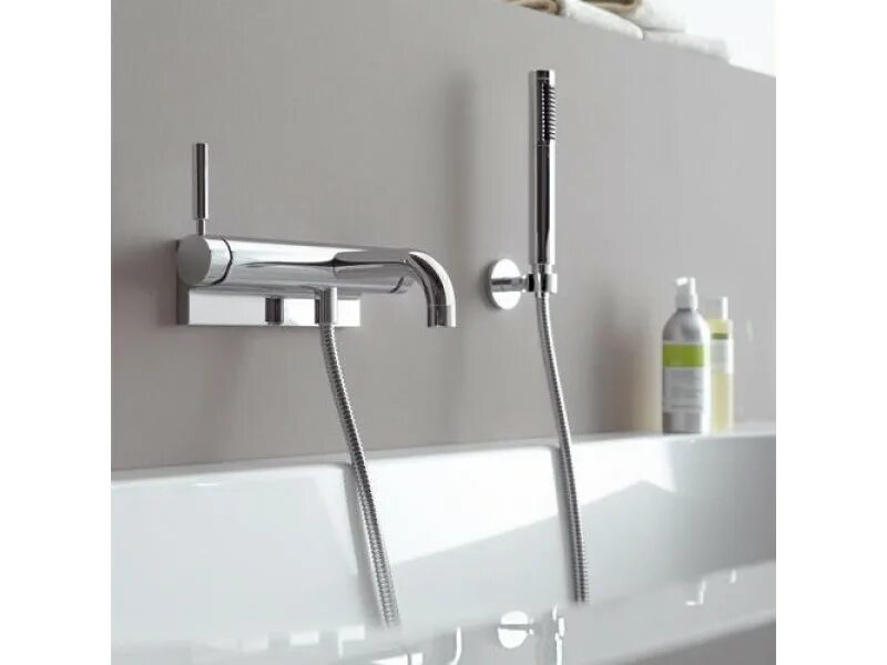 Ravak ванна 180x80. Ravak waterfall wf 025. Смеситель roca loft. Ванная villeroy boch oberon. Ванна с 2 смесителями.