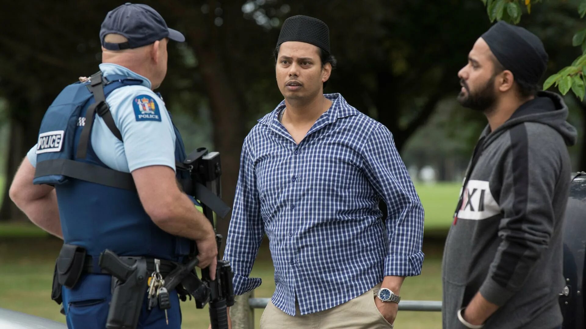 Теракт в мечети в новой зеландии. New zealand shooting. New zealand shooting. Стрельба в мечети новая зеландия 2019. Mosque shooting vid.
