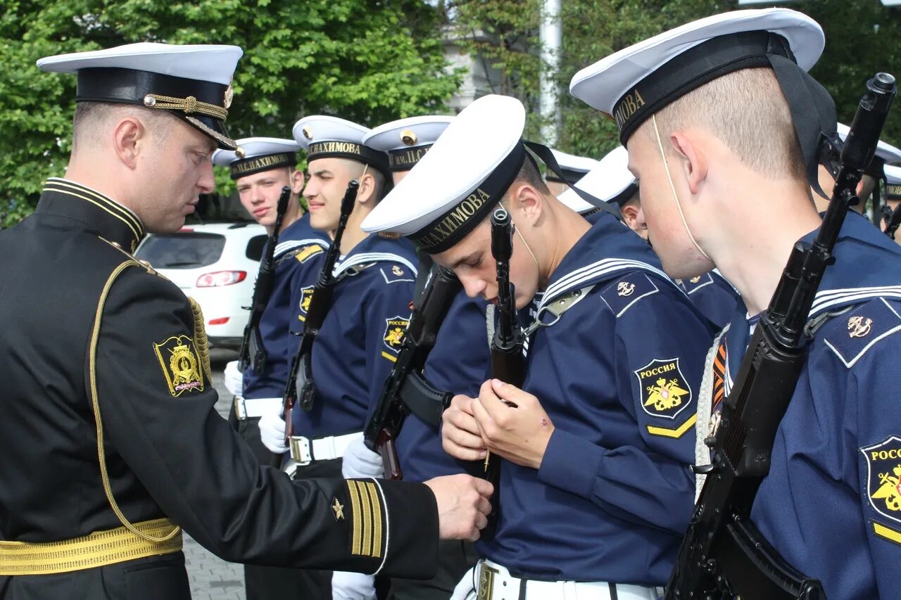Военный п-камчатский гарнизонный суд. Севастопольский гарнизонный. Форма курсантов. Севастопольский гарнизонный. Севастопольский гарнизонный.
