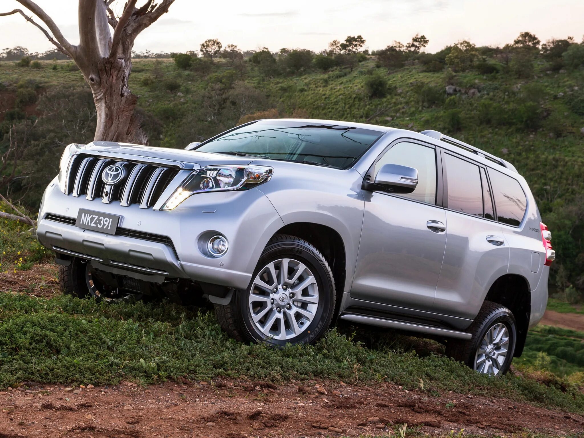 Марка тойота прадо. Тойота ленд крузер прадо 2013. toyota land cruiser prado 2014. toyota land cruiser prado j150. тойоты lc150 prado.