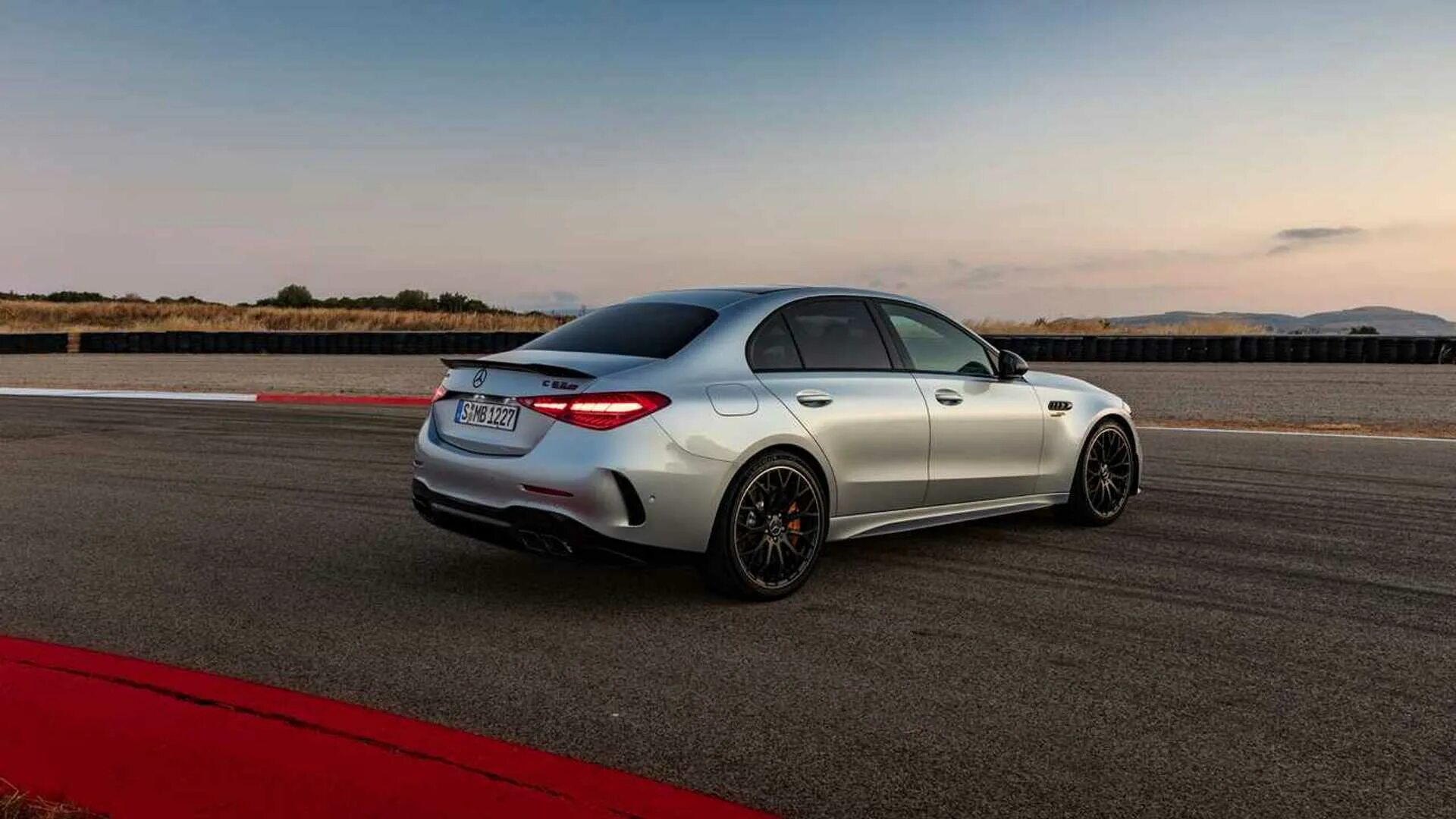 Mercedes benz amg s 63 e performance. Мерседес c63 amg 2022. Mercedes benz amg s 63 e performance. Mercedes benz amg s 63 e performance. Мерседес amg gt 63s.