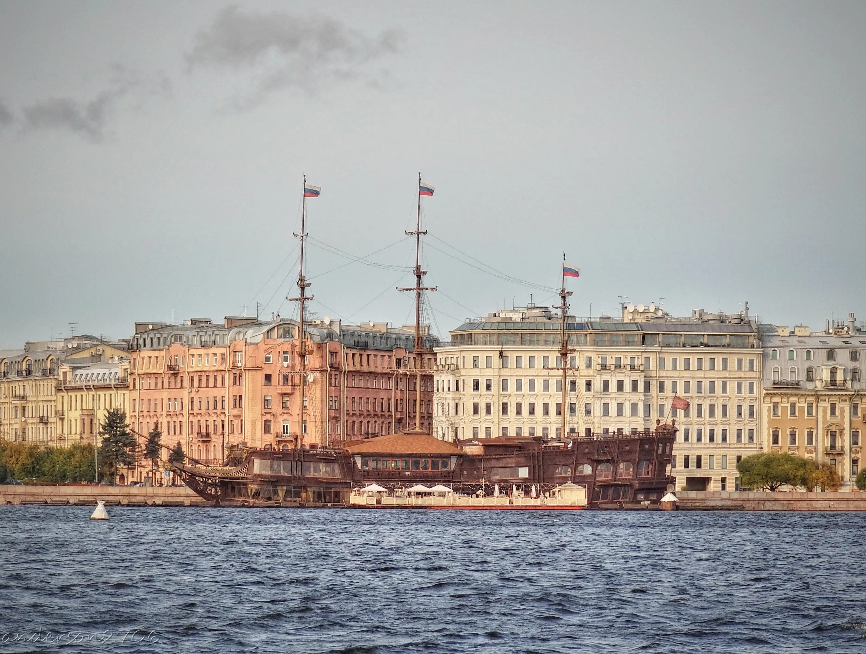 Питер петровская набережная. Мытнинская набережная 3 санкт-петербург. Мытнинская набережная. Мытнинская набережная. Мытнинская набережная.