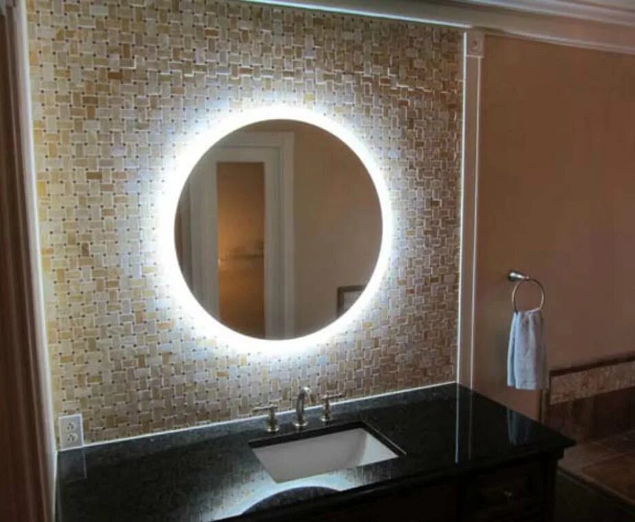 Best mirrors. Зеркало с подсветкой. Необычное зеркало в ванную. Зеркало для ванной комнаты. Зеркало круглое с подсветкой.