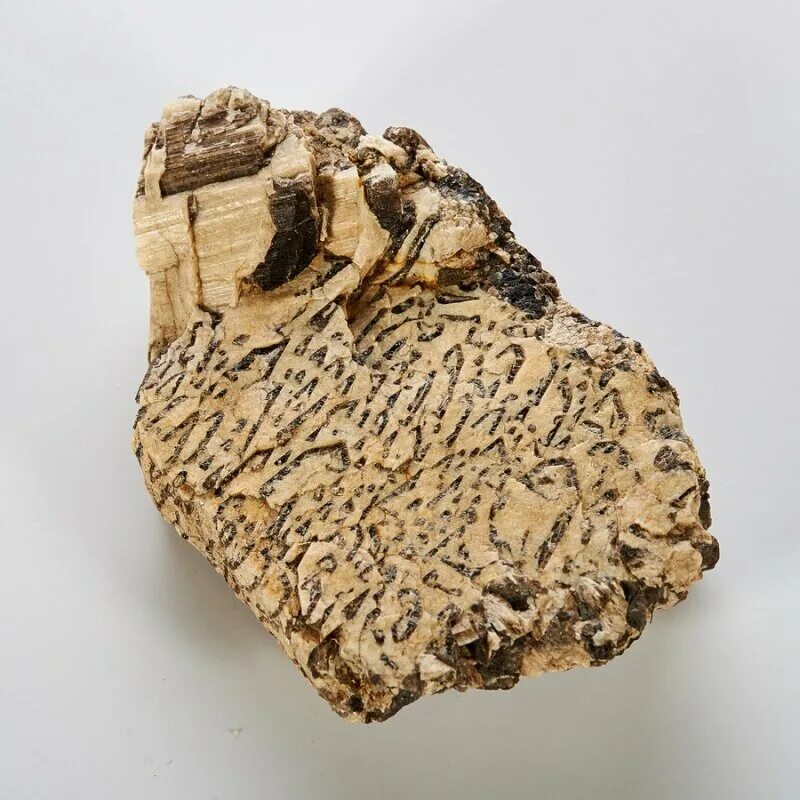 Кварц, полевой шпат, пегматит. Гранит пегматит. Пегматит камень. Гранит пегматит. Гранит пегматит.