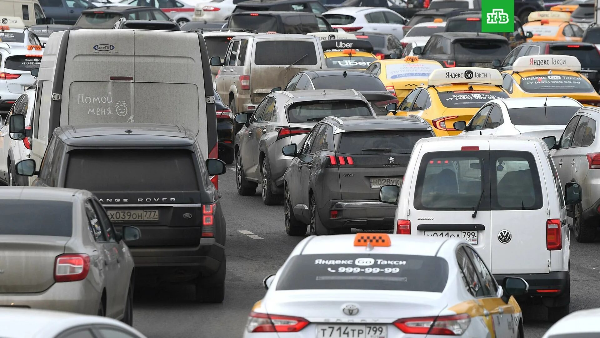 Пробки в питере. Фото автопробки. Затор на дороге. Пробка машин. Почему пробка в центре.