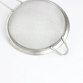 Сито с мелкой сеткой