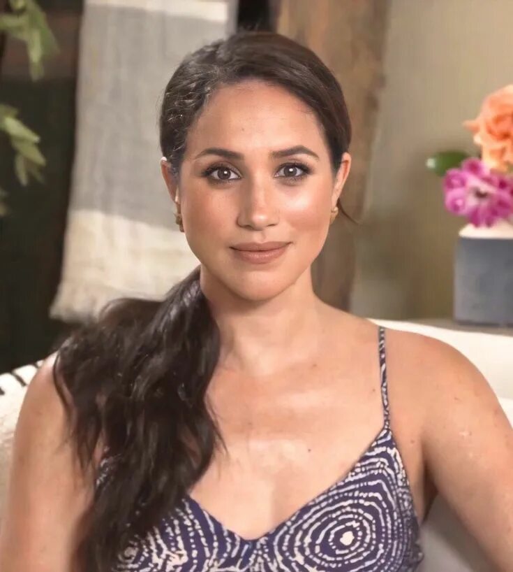 Меган фокс трансформеры месть падших. Меган фокс 2022. Meghan markle netflix. Harry and meghan. His megan.