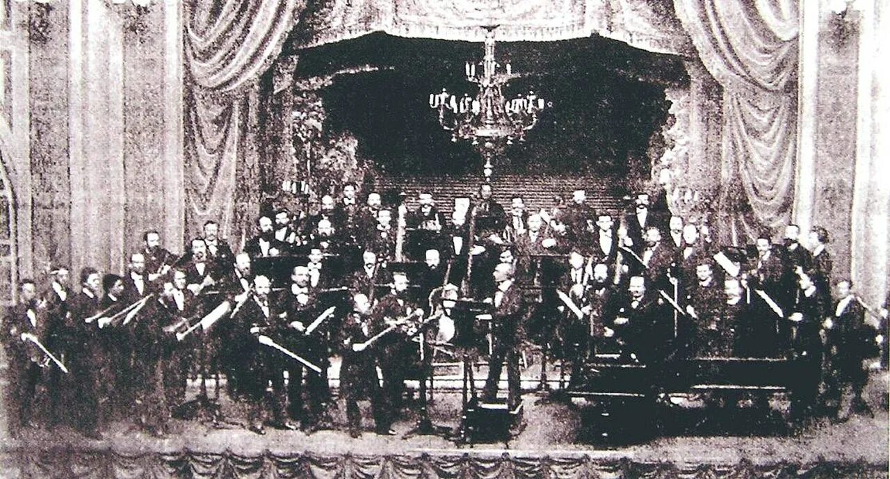 Оркестранты войны вагнер. Иоганн Штраус консерватория. Оркестр Вагнера 19 века. Придворный оркестр 1882.