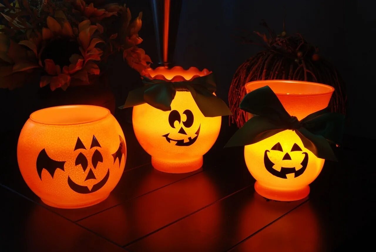 Тыква на хэллоуин фото. Вырезка из тыквы на хэллоуин. Хэллоуин оригинал. Хэллоуин оригинал. Вырезки из тыквы.