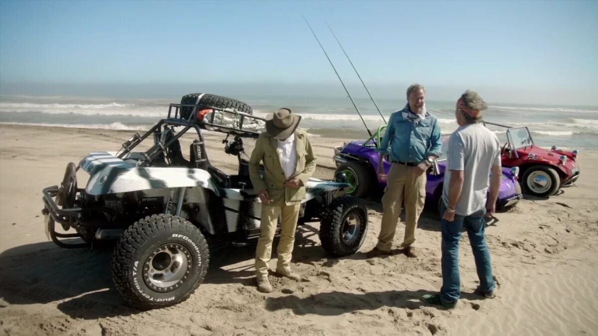 Гранд тур спецвыпуски на русском в хорошем. Top Gear багги. Пляжный багги топ Гир. Гранд тур дюн багги. Топ Гир на багги в пустыне.