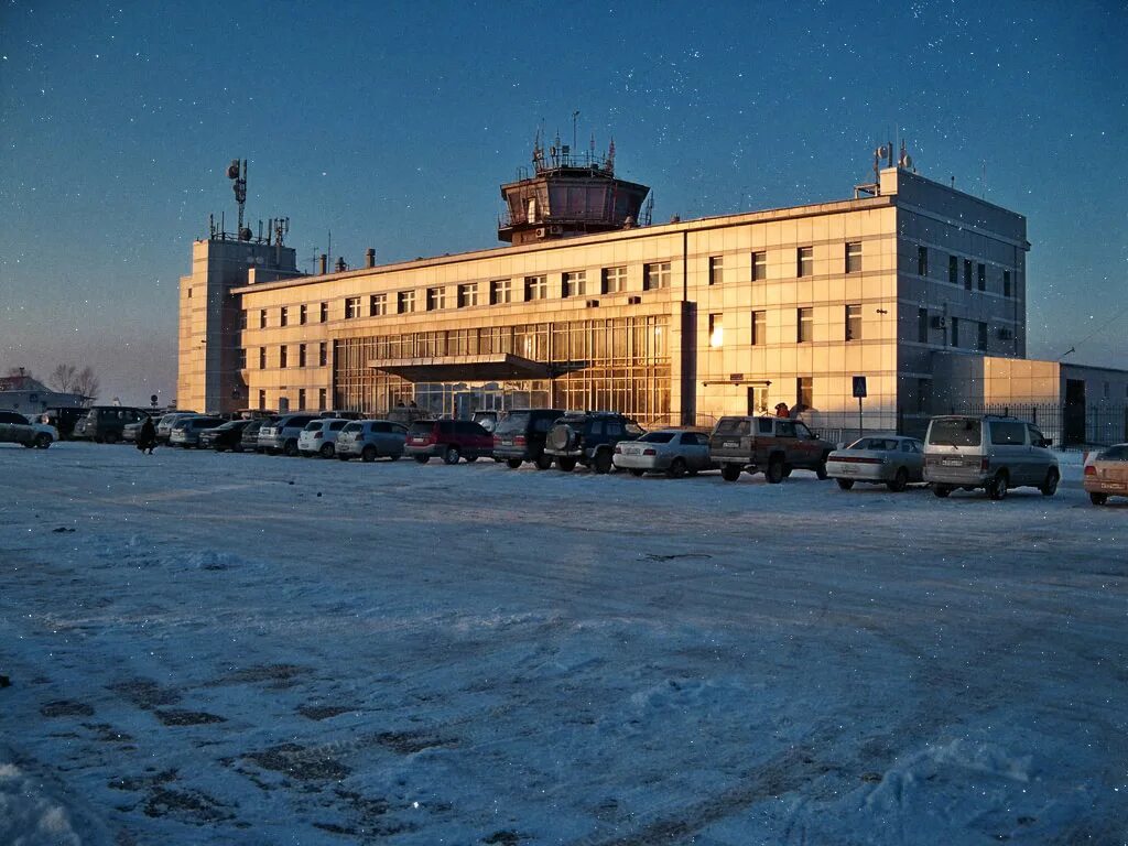 Uus аэропорт. Аэродром южно сахалинск. хомутово южно-сахалинск. аэропорт хомутово. аэропорт южно-сахалинск гостиница хомутово.