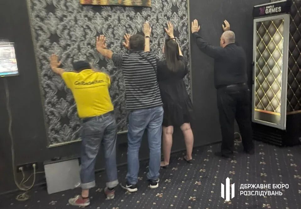 В москве накрыли крупную сеть подпольных. В москве накрыли крупную сеть подпольных