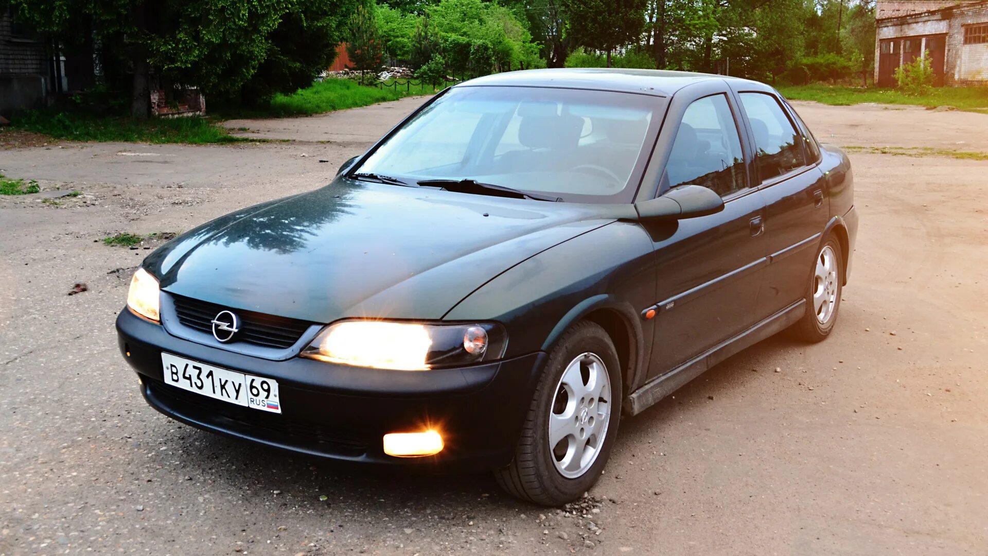 Опель вектра б 2000 года. Opel Vectra 2000. Опель Вектра 2000. Опель Вектра б 2000.