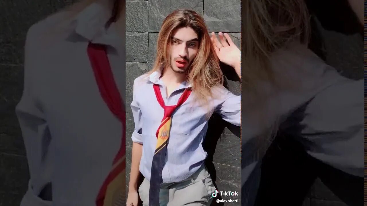 Васаби тик ток. Безумный алекс тикток. Парень из рекламы мюзикали. Alex alex тик ток. Tik-tok@alex-kulba кто такой.