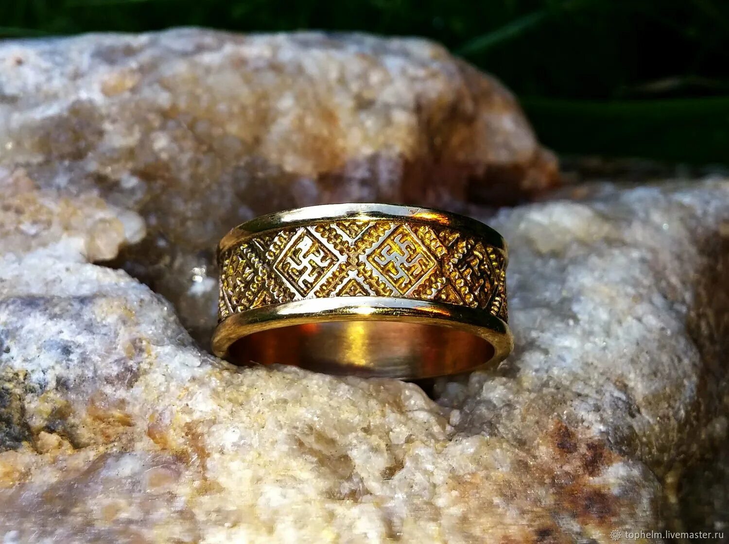 Кольцо свадебник золото. Славянские кольца. Славянские бронзовые кольца. Свадебник кольцо обручальное. Старославянское кольцо.