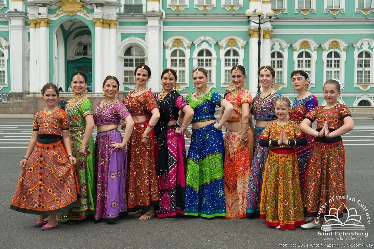 индия в петербурге. шоу танцы индия. индия в петербурге. индийское шоу на мероприятие. апсара индийские танцы спб.