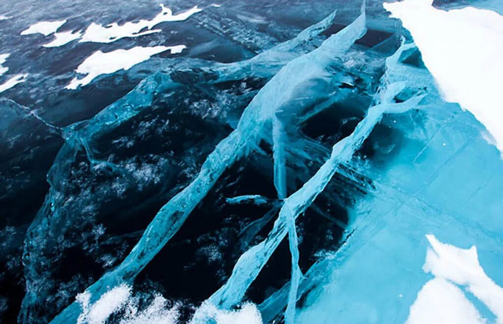The world deepest lake is lake. Озеро Байкал подо льдом. Лед Байкала. Озеро Байкал лед. Замерзшее озеро Байкал.