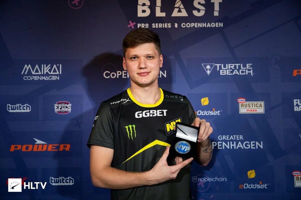Сколько лет cs go