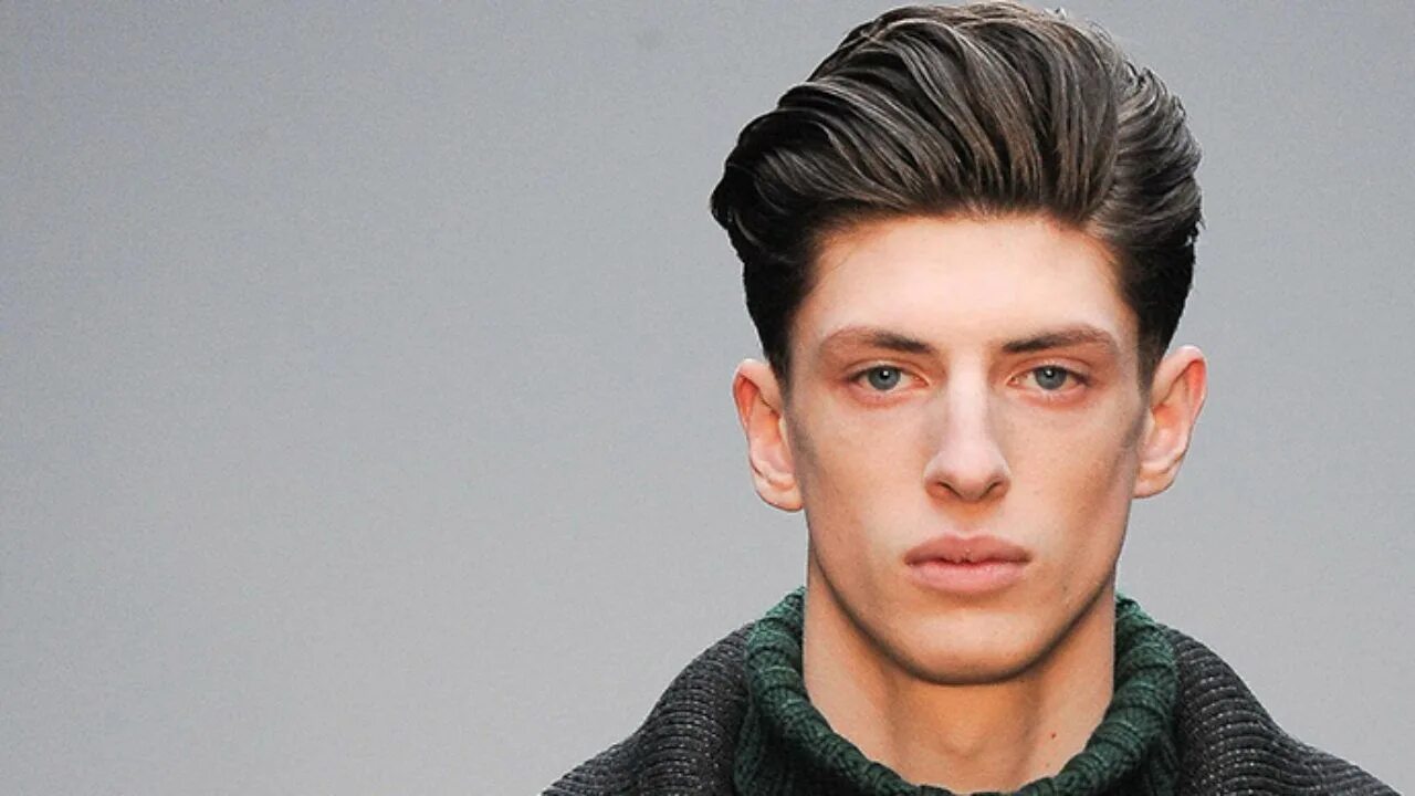 Side fringe стрижка мужская. Фринж haircut. Фриндж прическа мужская. Мужские стрижки на густые волосы. Fringe прическа.