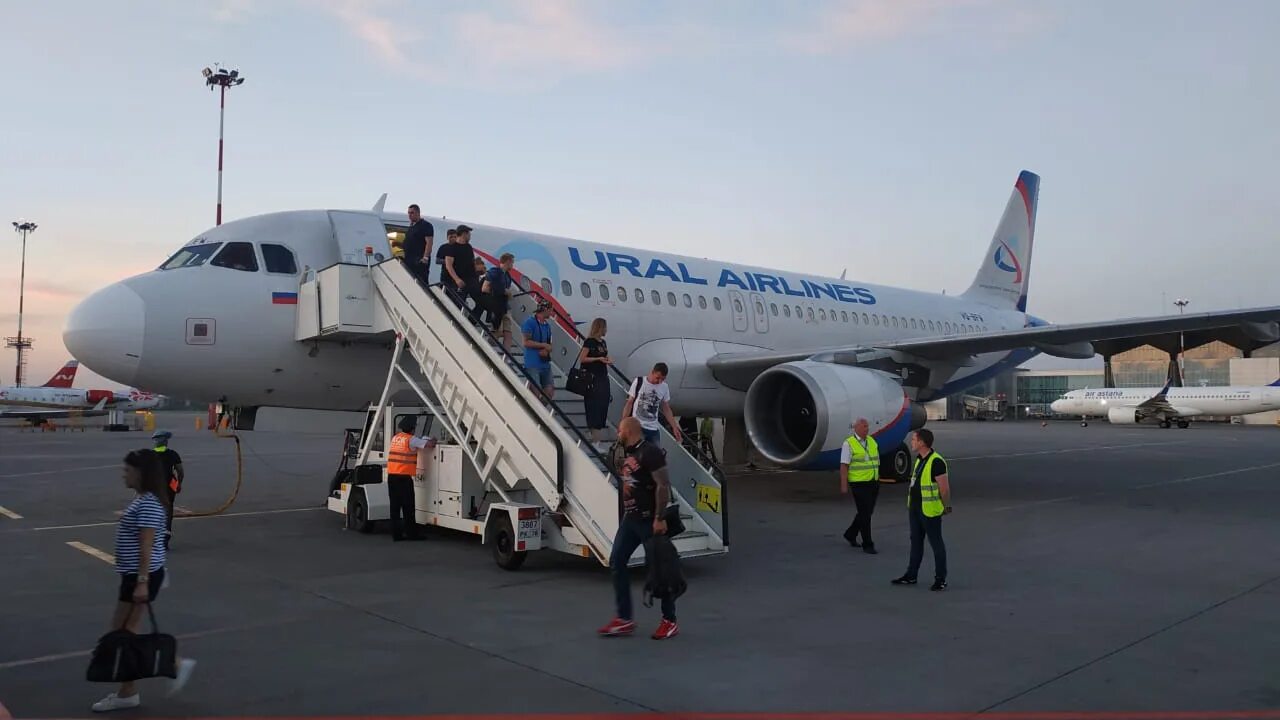 Авиакомпании летающие в спб