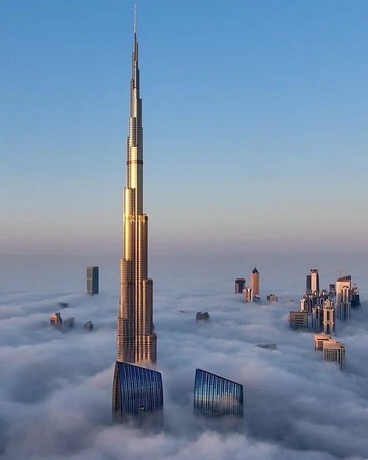 Башня Халифа в Дубае. Небоскрёб в Дубае Бурдж. Дубай здание Бурдж Халифа. Высота Бурдж Халифа в Дубае. Самый высокий дом на земле