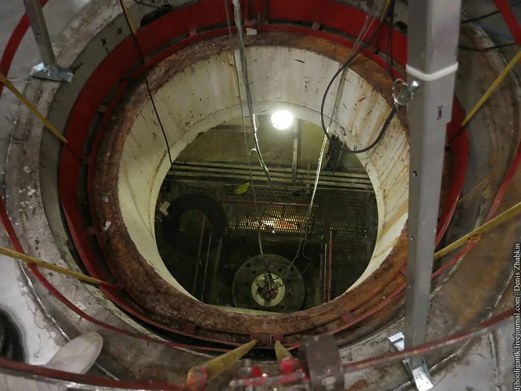 Атомный реактор a4w. Аст-500 реактор. Реакторный зал атомной станции. Ядерный реактор ввэр-1000. Реактор ввэр 1200.