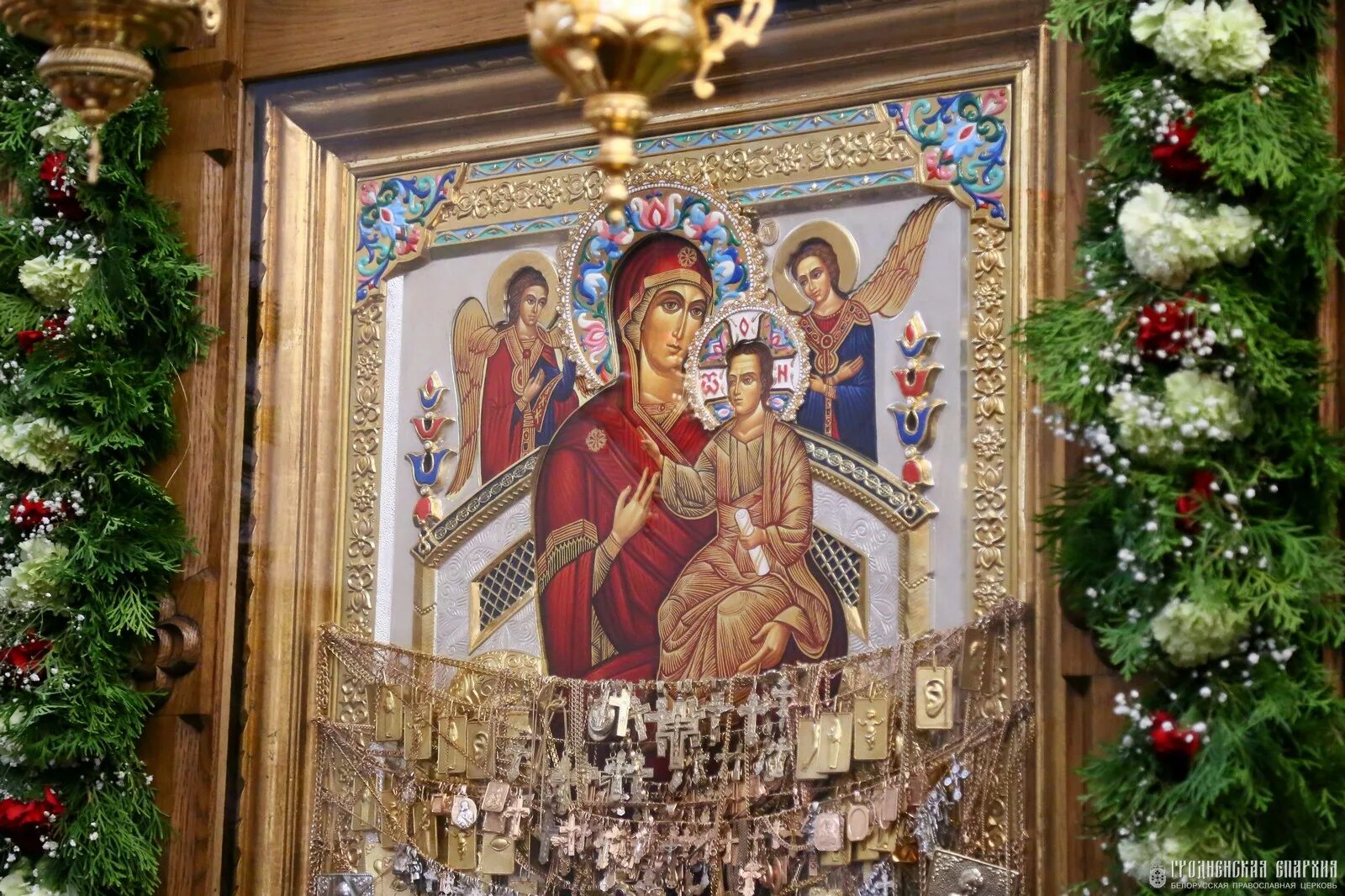 икона божией матери всецарица пантанасса. икона пресвятой богородицы всецарица. икона всецарица афон оригинал. всецарица новоспасский монастырь. сынковичи церковь икона всецарица.