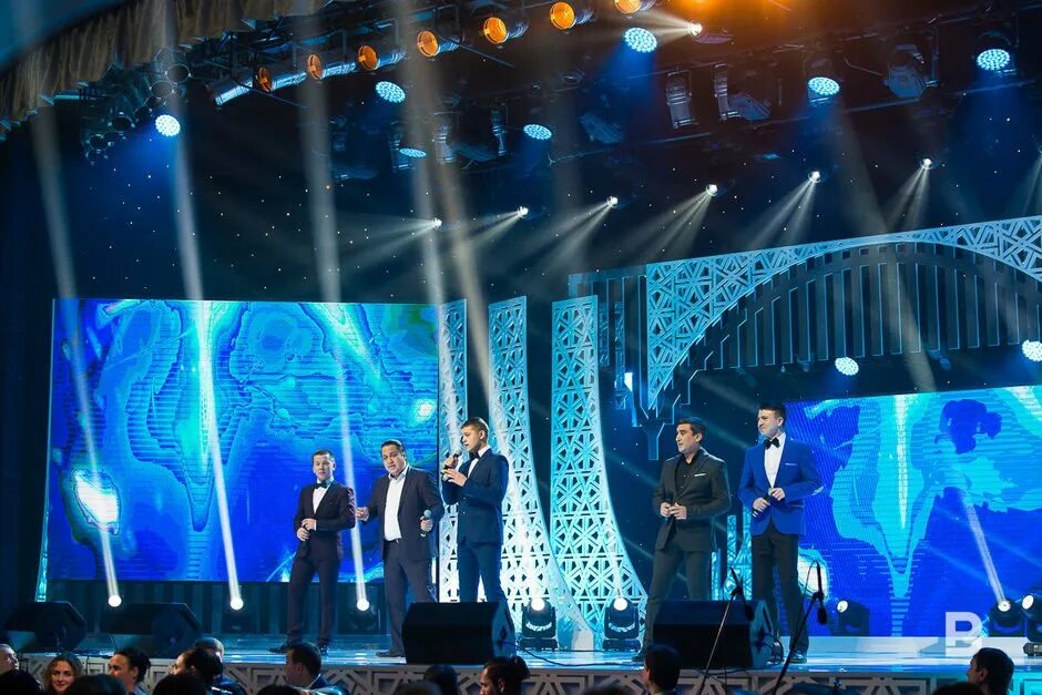 Дмитрий журавлёв стендап. Оселков дирижер рязань жена. Музыкантов ульяновск. Музыкантов ульяновск. Ульяновский симфонический оркестр губернаторский.