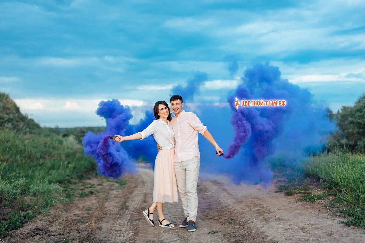 Дымовая шашка для гендер пати. Цветной дым на гендер пати. Фотосессия с дымовыми шашками. Дымовая шашка для гендер пати. Гендер патти цветной дым.