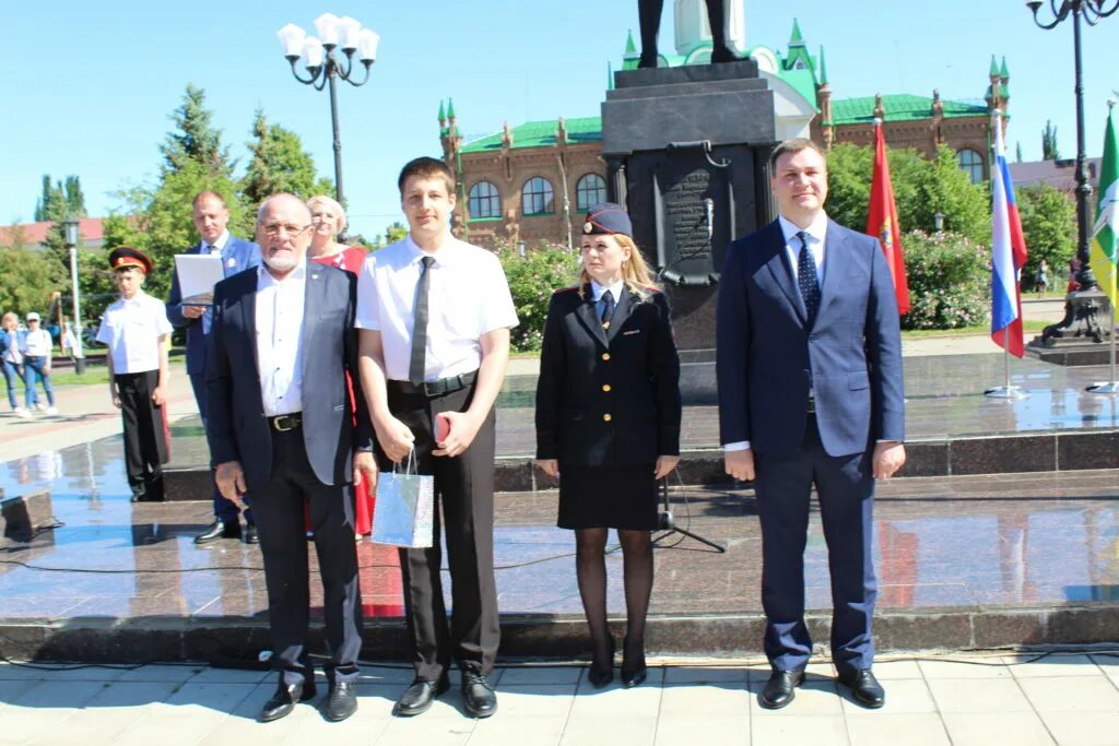 Новости бузулука сегодня свежие. Салют Бузулук. День города Бузулук. Бузулук день города 2019. Бузулук городская площадь.