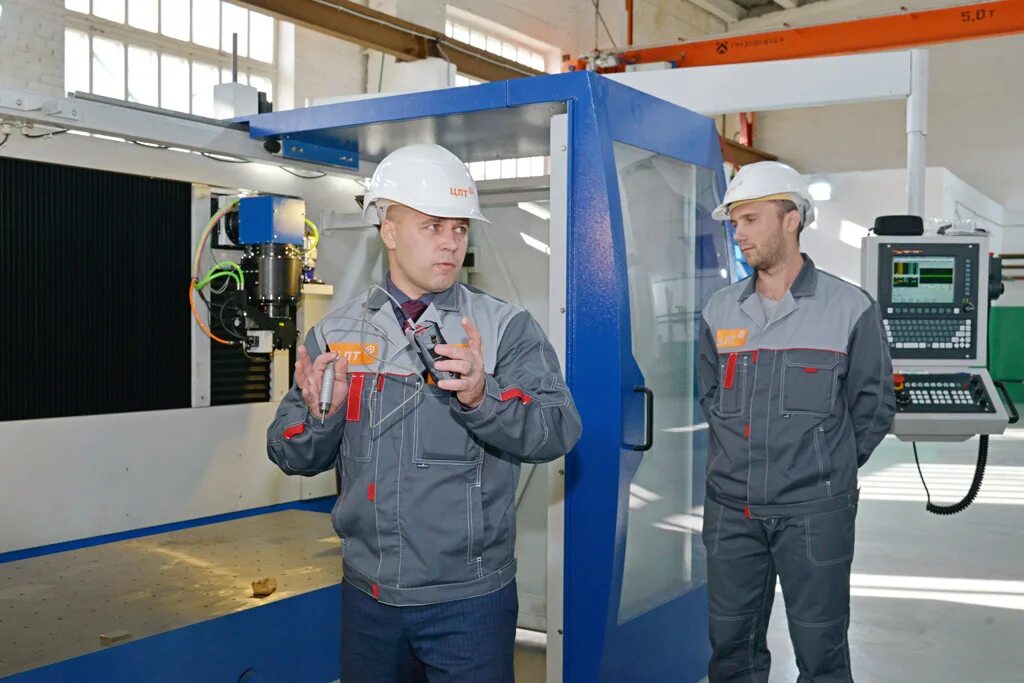 Завод высоких технологий омск. Спецтех омск. Ооо "специальные технологии". Омский цсм. Высокие технологии омск.