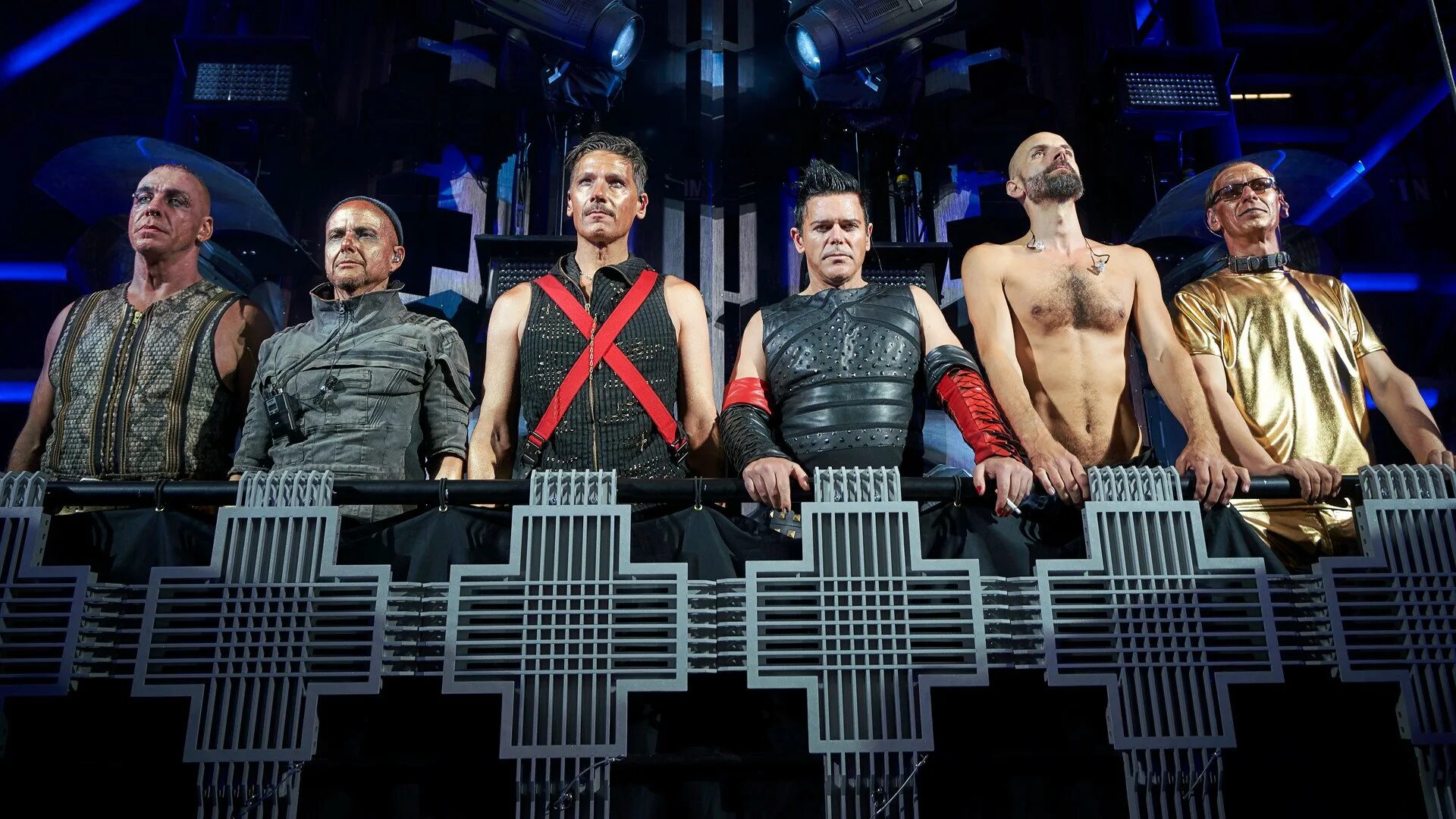 Rammstein версия. Группа рамштайн. группа rammstein 2025. rammstein участники 2025. rammstein сейчас 2025.